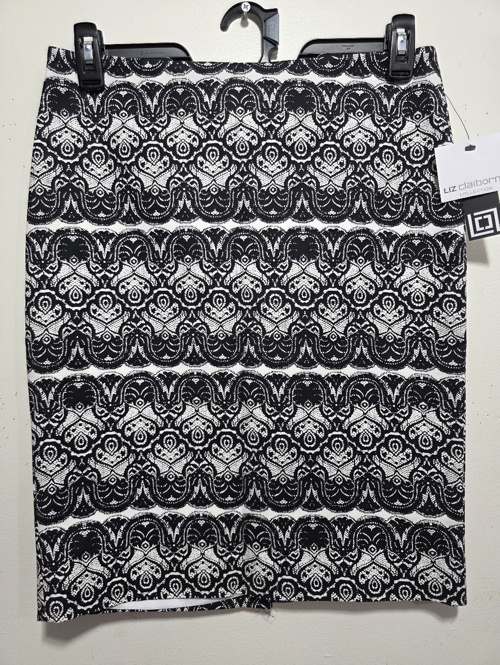 NWT! Liz Claiborne Pencil Skirt Black White Career Office Stretch Slit Size 6 - Picture 3 of 5